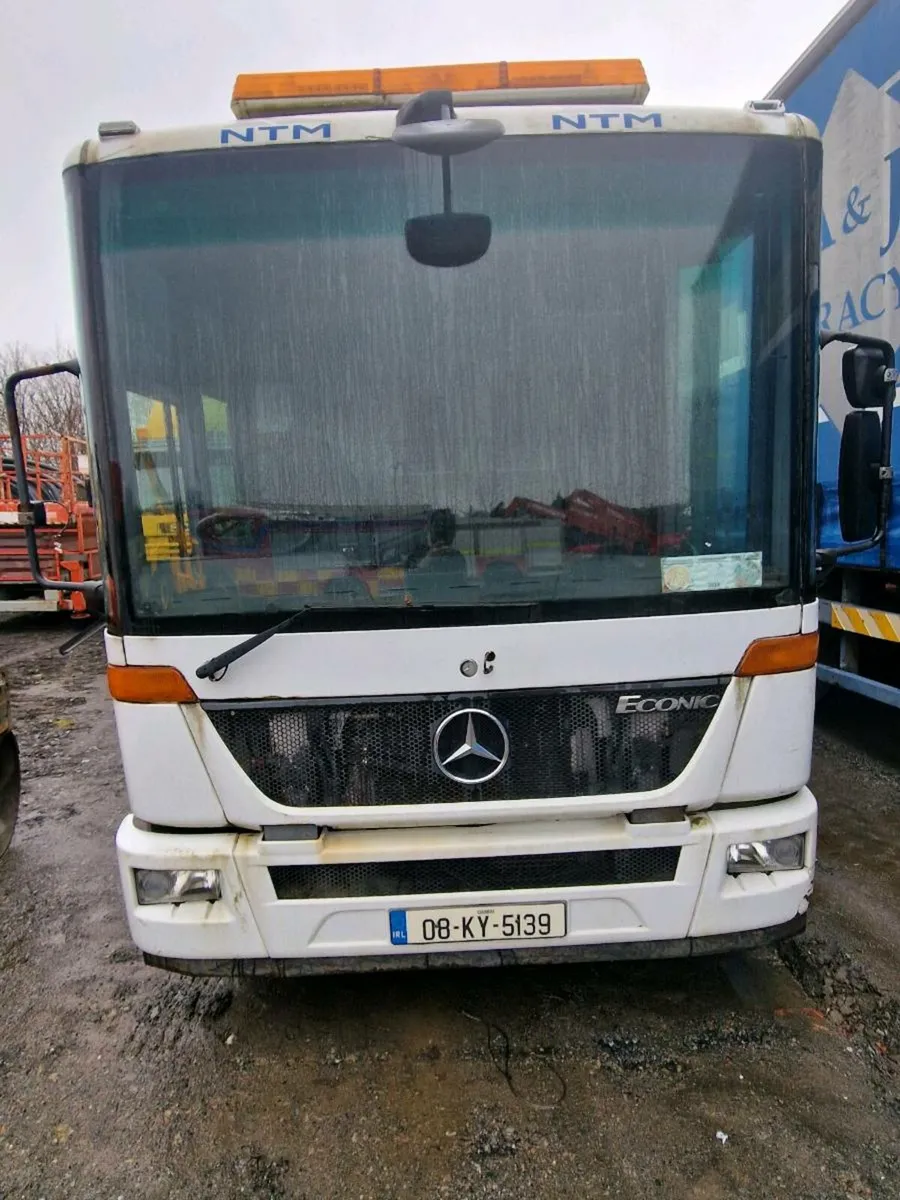 Mercedes Econic for parts
