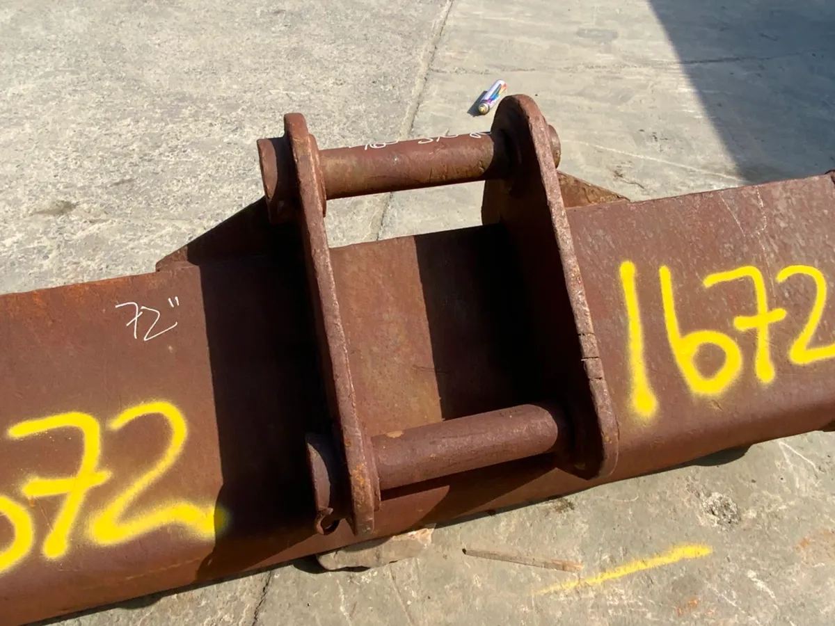 72" GRADING BUCKET....80mm PINS......1672. - Image 3