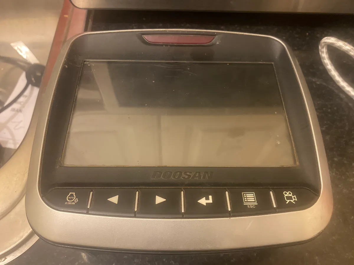 Doosan monitor Repairs - Image 1