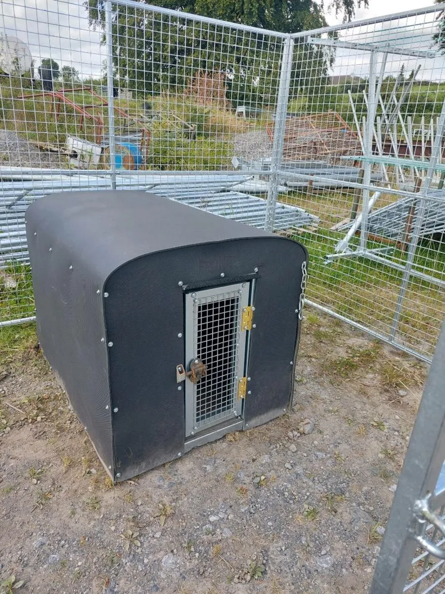 Dog cage and black box cover - Image 2