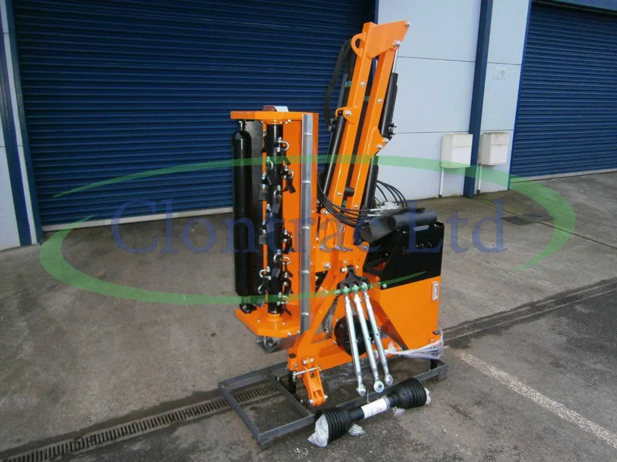 (€4065+Vat=€5000) Compact Flail Hedge Cutter - Image 1
