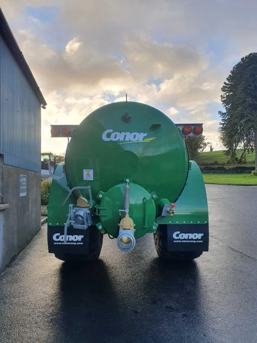 Conor 2500 Gallon Recessed Tanker - Image 2