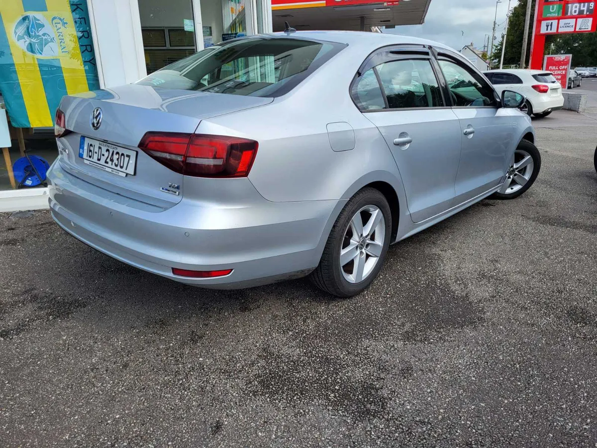 Volkswagen Jetta Auto C/Line, 2016 - Image 4