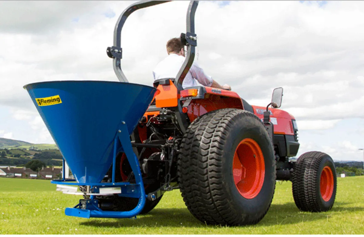 Fertilizer spreader