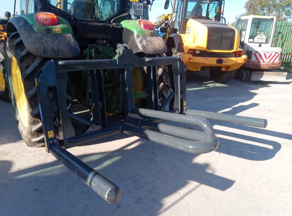 Double Hydraulic Bale Handler (16741) - Image 1