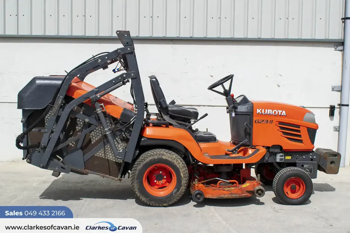 Used 2016 Kubota G23 HD Lawnmower - Image 4