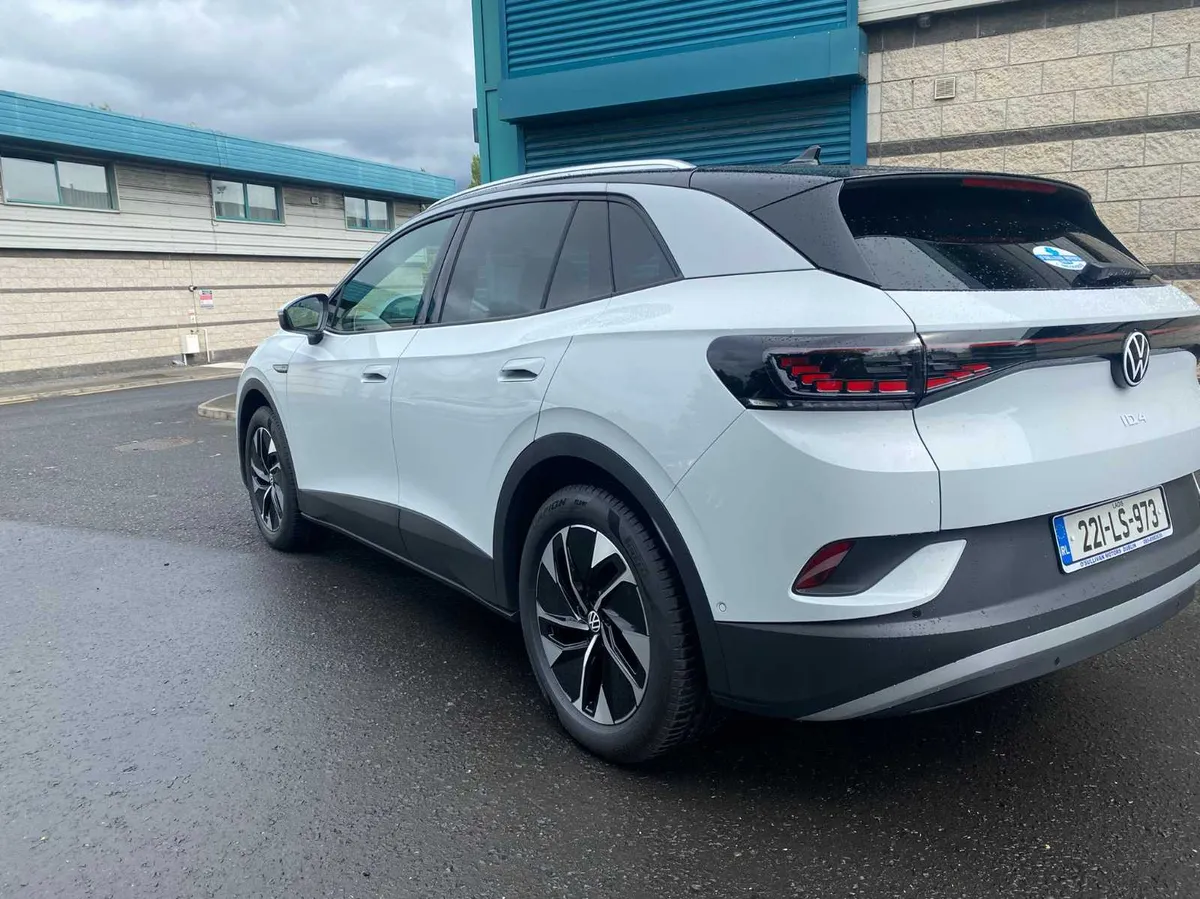 VW ID4 /Electric /2025/Taxi Spec - Image 4