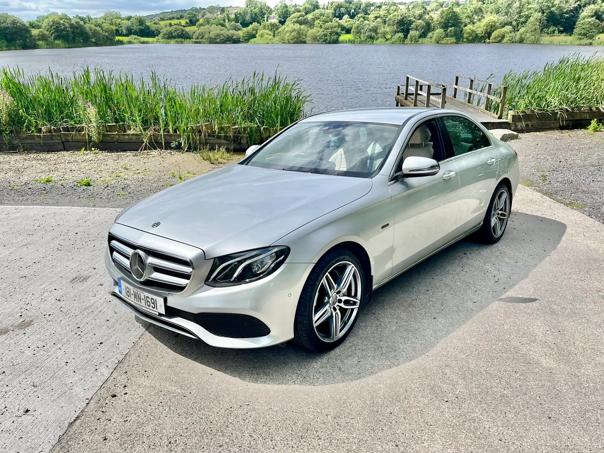 Stunning Mercedes E350