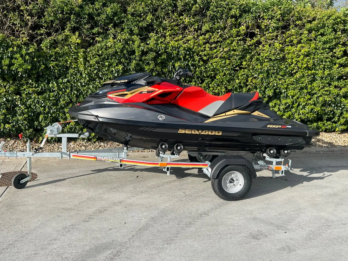 Immaculate 2019 Seadoo RXPX 300