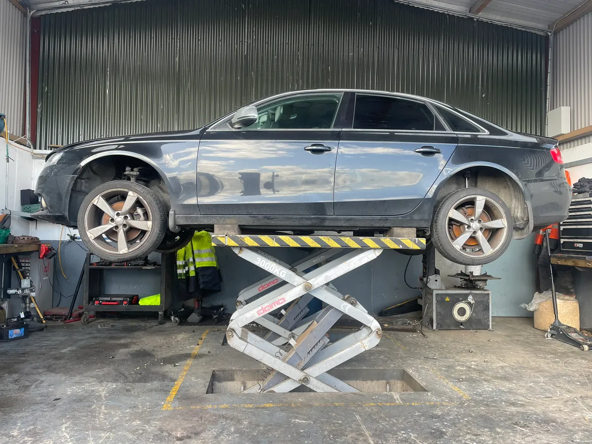 2009 Audi a4 2.0 tdi 141bhp for dismantling