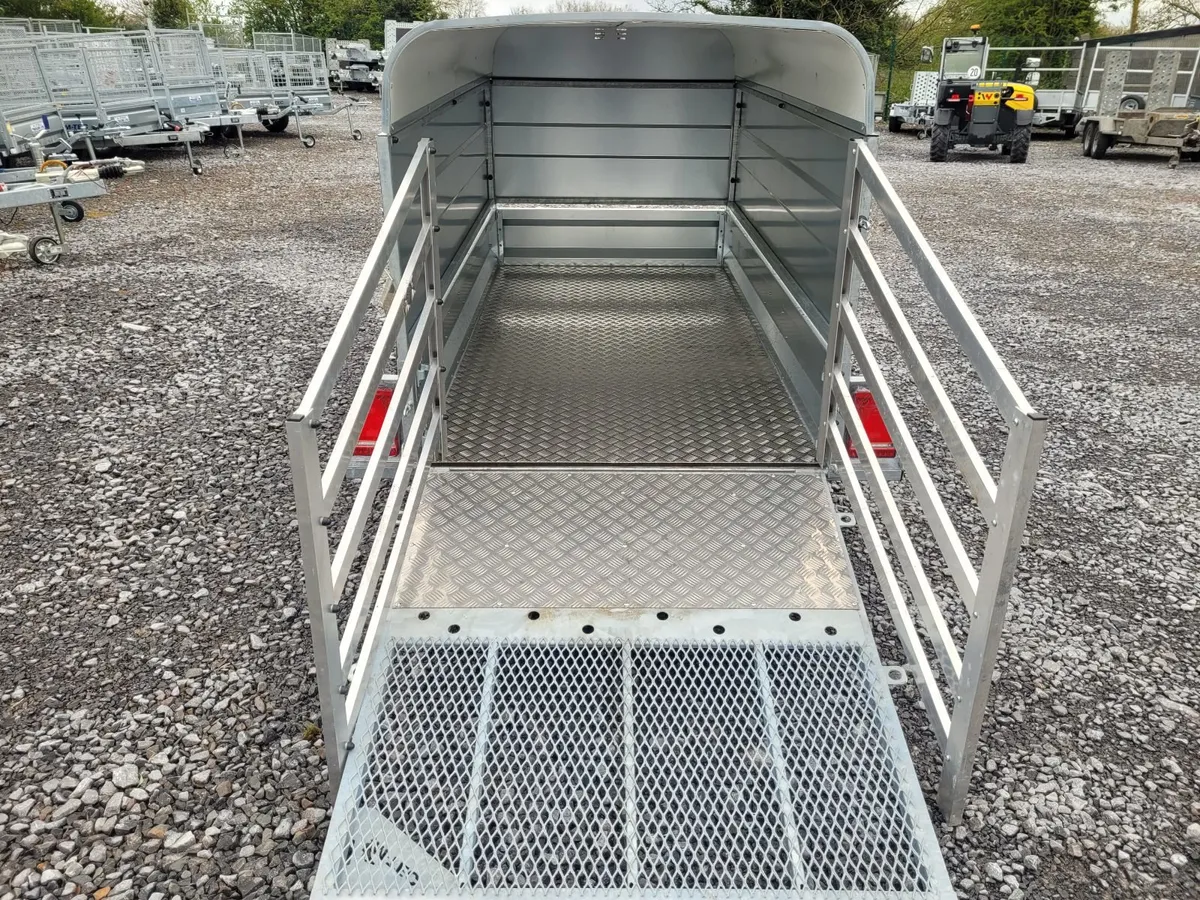 NEW M-TEC  8' x 4'  CALF,  SHEEP,  PIG  TRAILER - Image 3