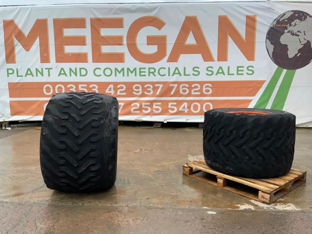 48.1x31.00-20 GOODYEAR LGP FLOATATION TYRES.