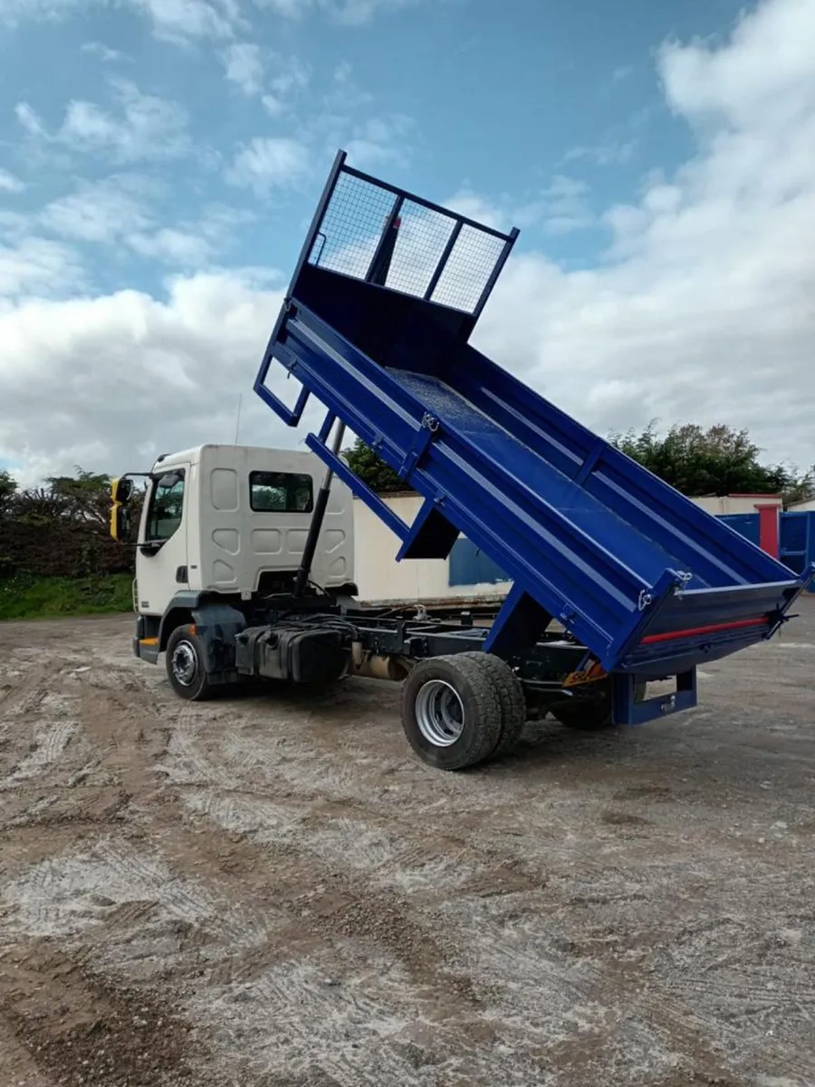 DAF LF 45/180 12 Tonne Dropside Tipper - Image 1