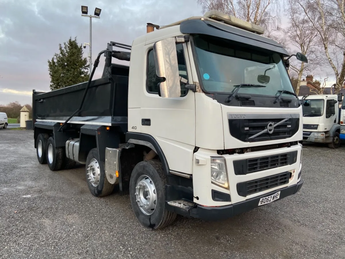 2013 Volvo FM 410 8x4 Tipper NO ROI DUTY - Image 2