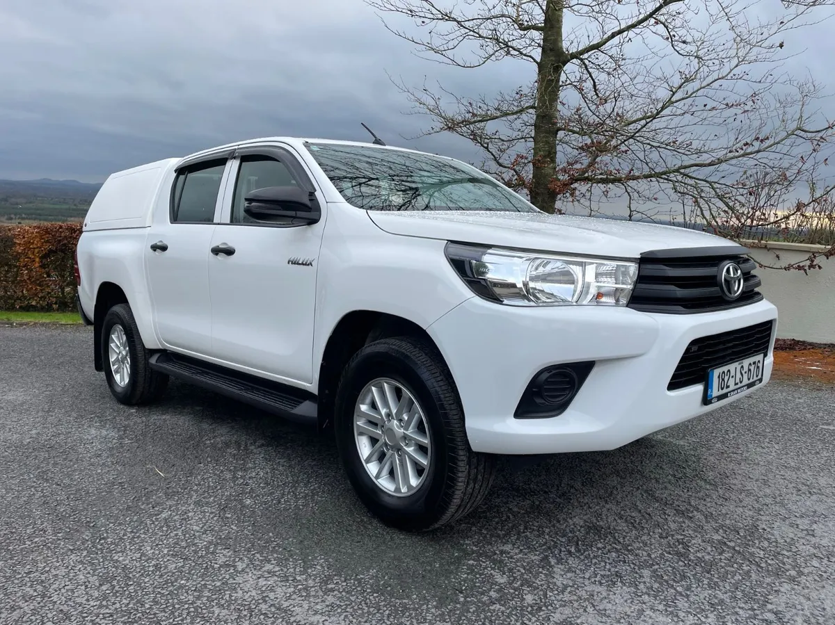 Toyota Hilux - Image 1