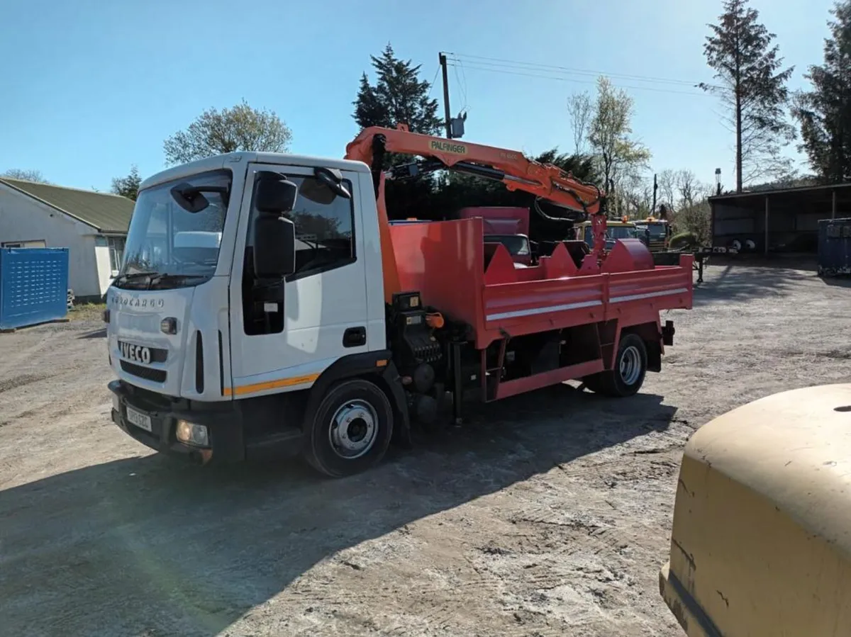 10 TON 2013 Iveco eurocargo tipper grab - Image 2