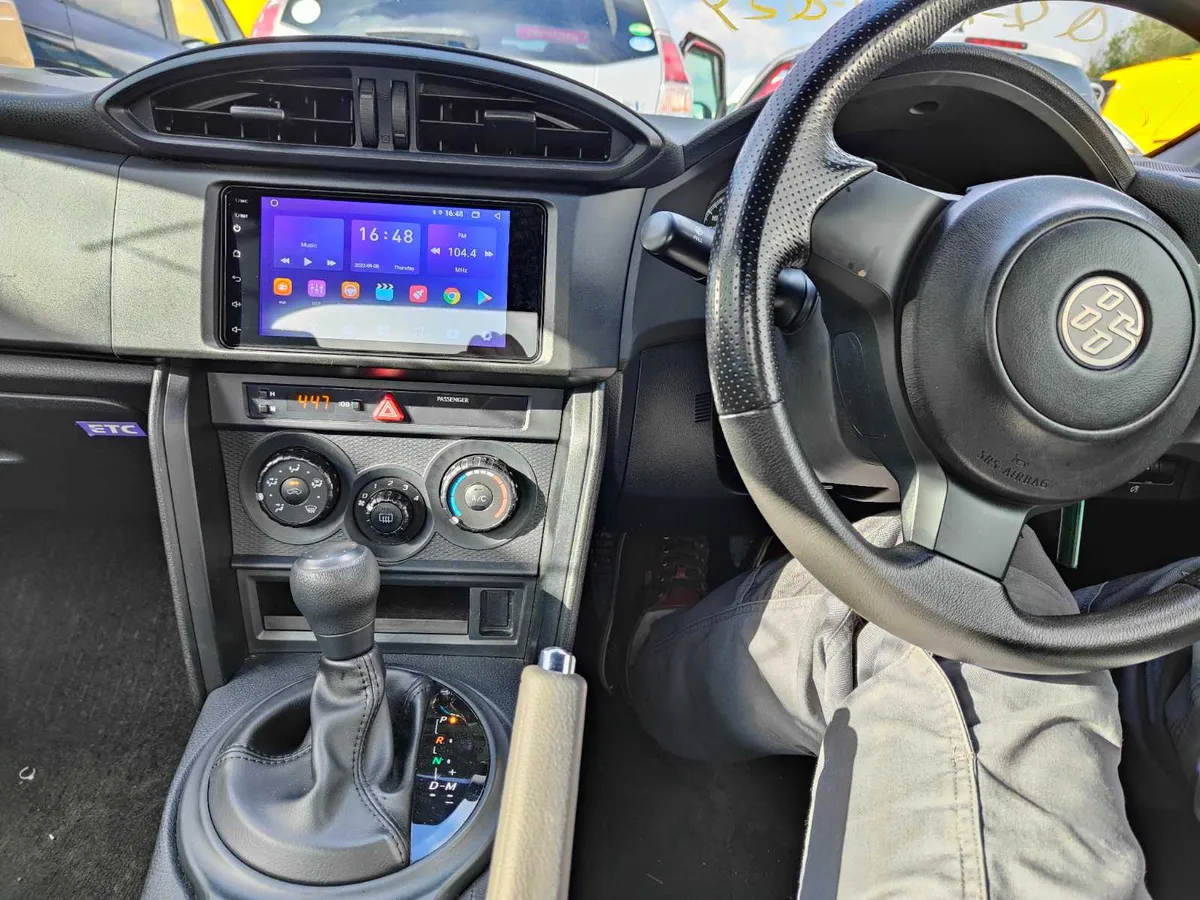 Toyota GT86 Carplay Android radio