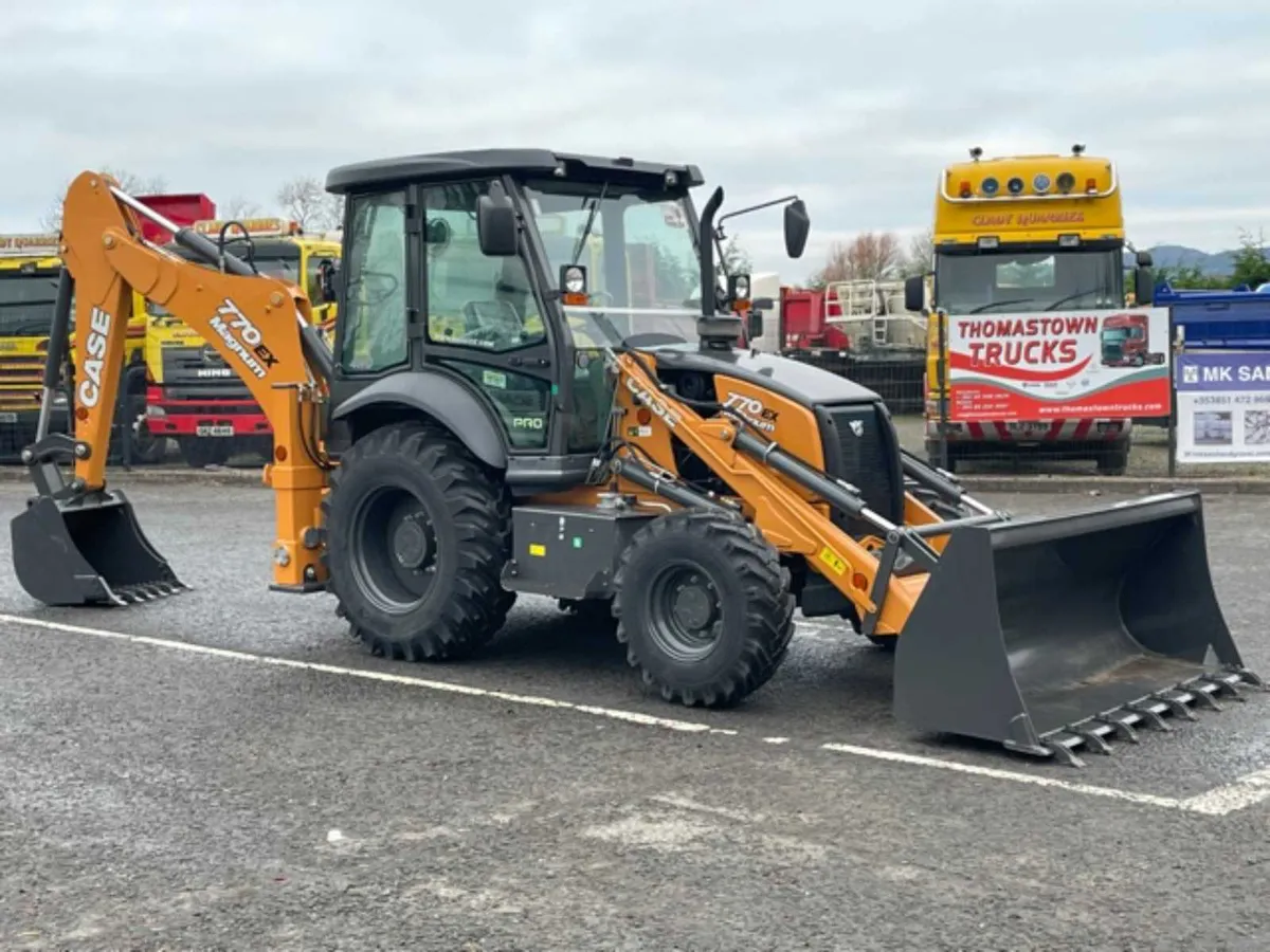 NEW  UNUSED CASE 770EX MAGNUM PRO 4WD BACKHOE - Image 1