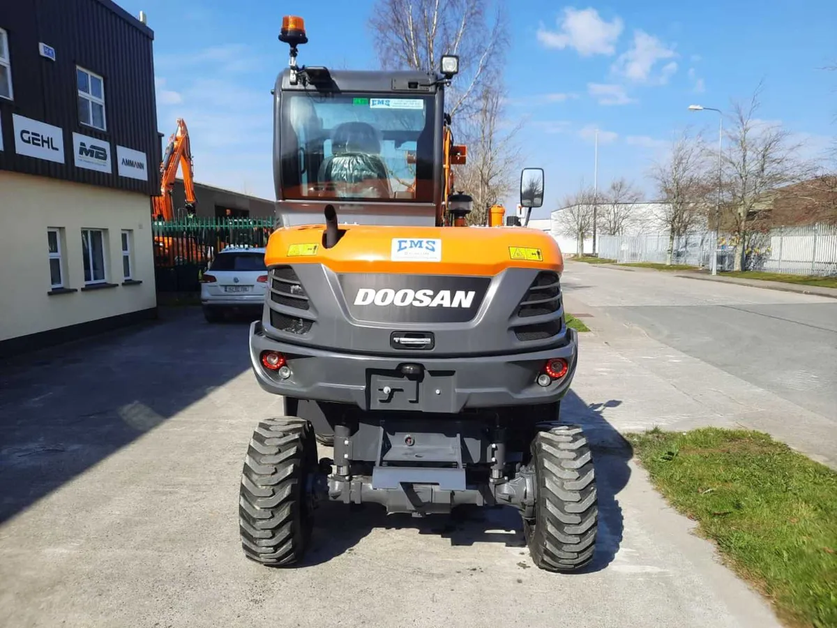 New Doosan DX57W- 7 - Image 4