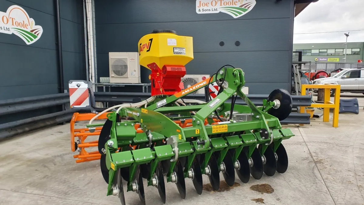New amazone Catros with APV Seeder - Image 4