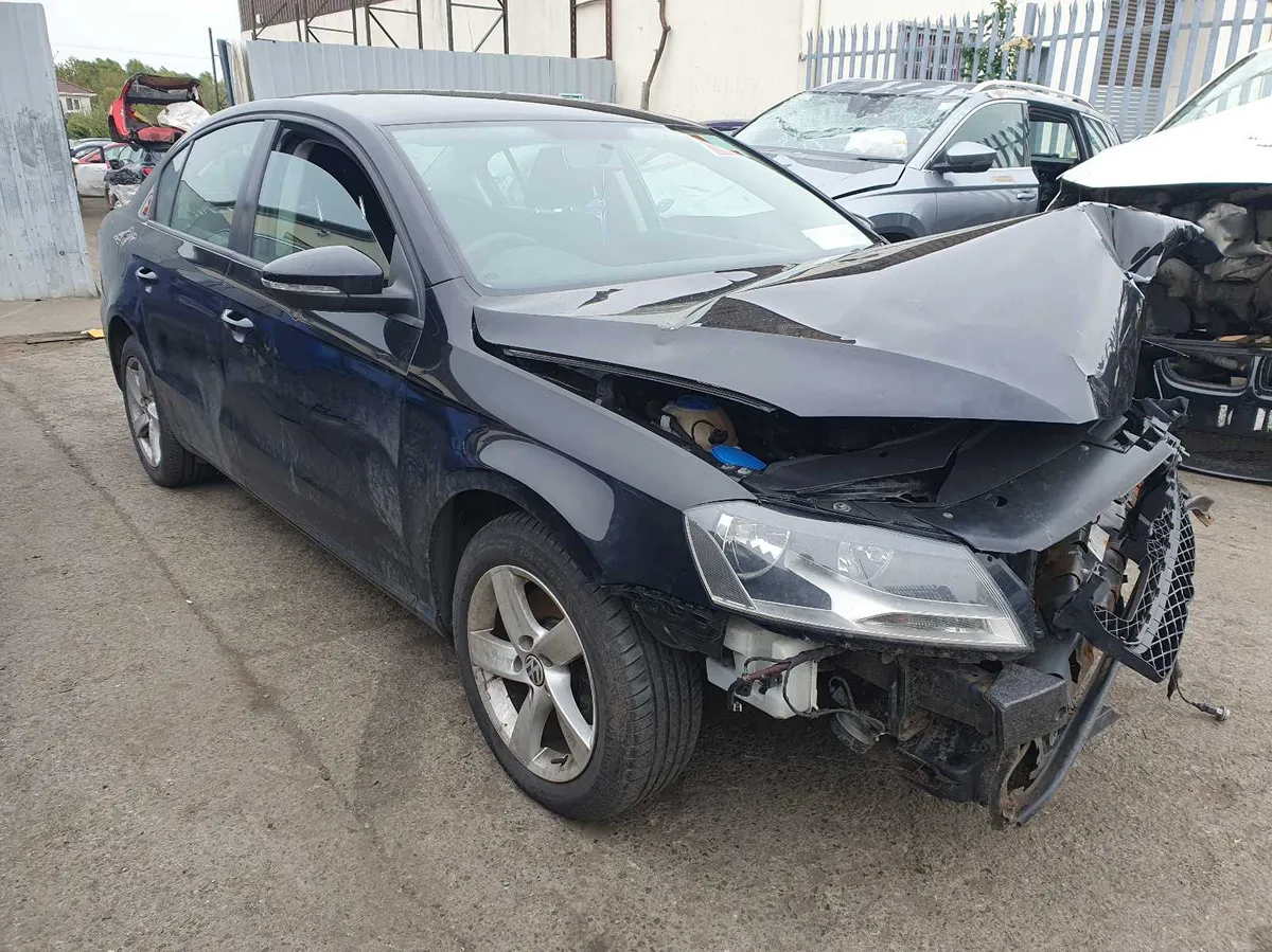 12 VOLKSWAGEN PASSAT  2.0 TDI (CFF) FOR BREAKING - Image 2