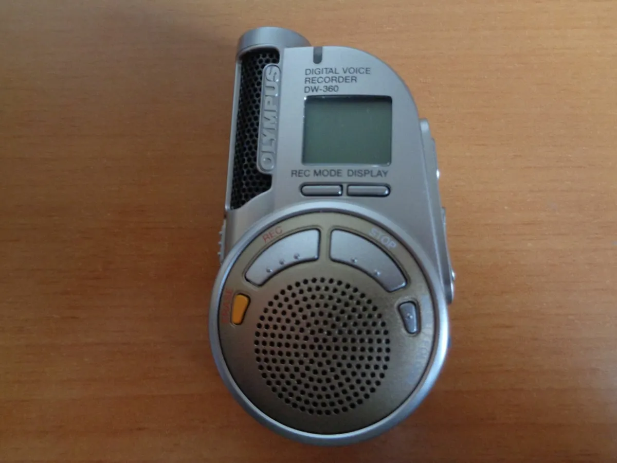 Olympus DW-360 Digital Voice Recorder 32MB Built I - Image 1