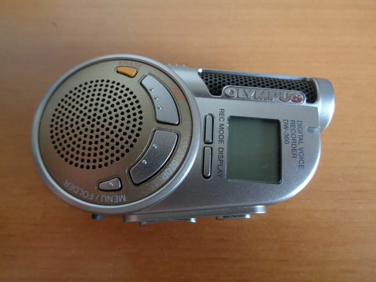 Olympus DW-360 Digital Voice Recorder 32MB Built I - Image 3