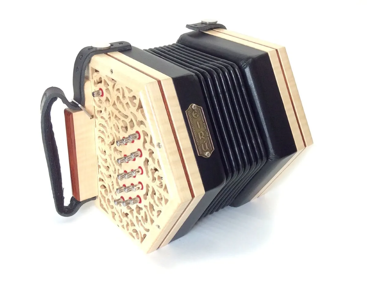 Eirú Silver Concertina, AVAILABLE NOW - Image 1