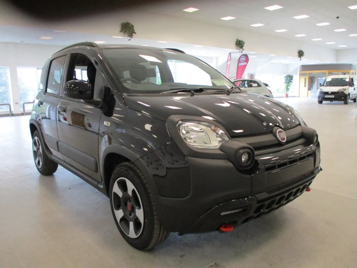 Fiat Panda Cross NEW 241 OFFERS-4.9% FINANCE - Image 3