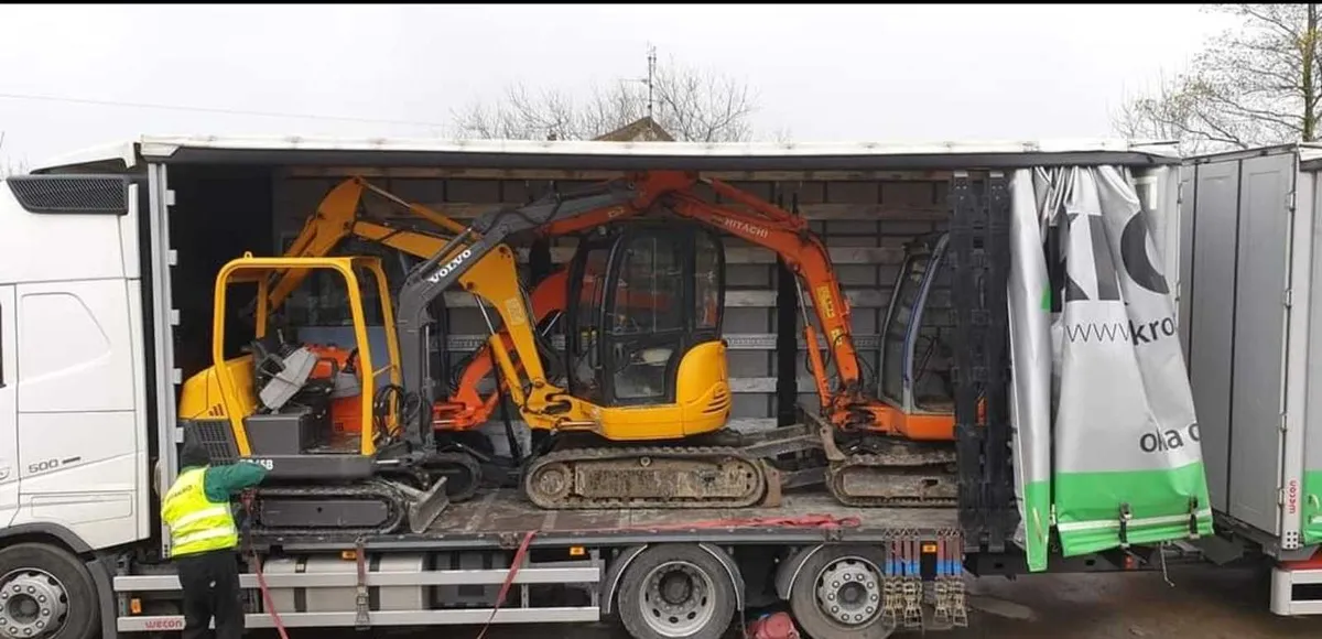 Mini diggers/Jeeps Export - Image 4