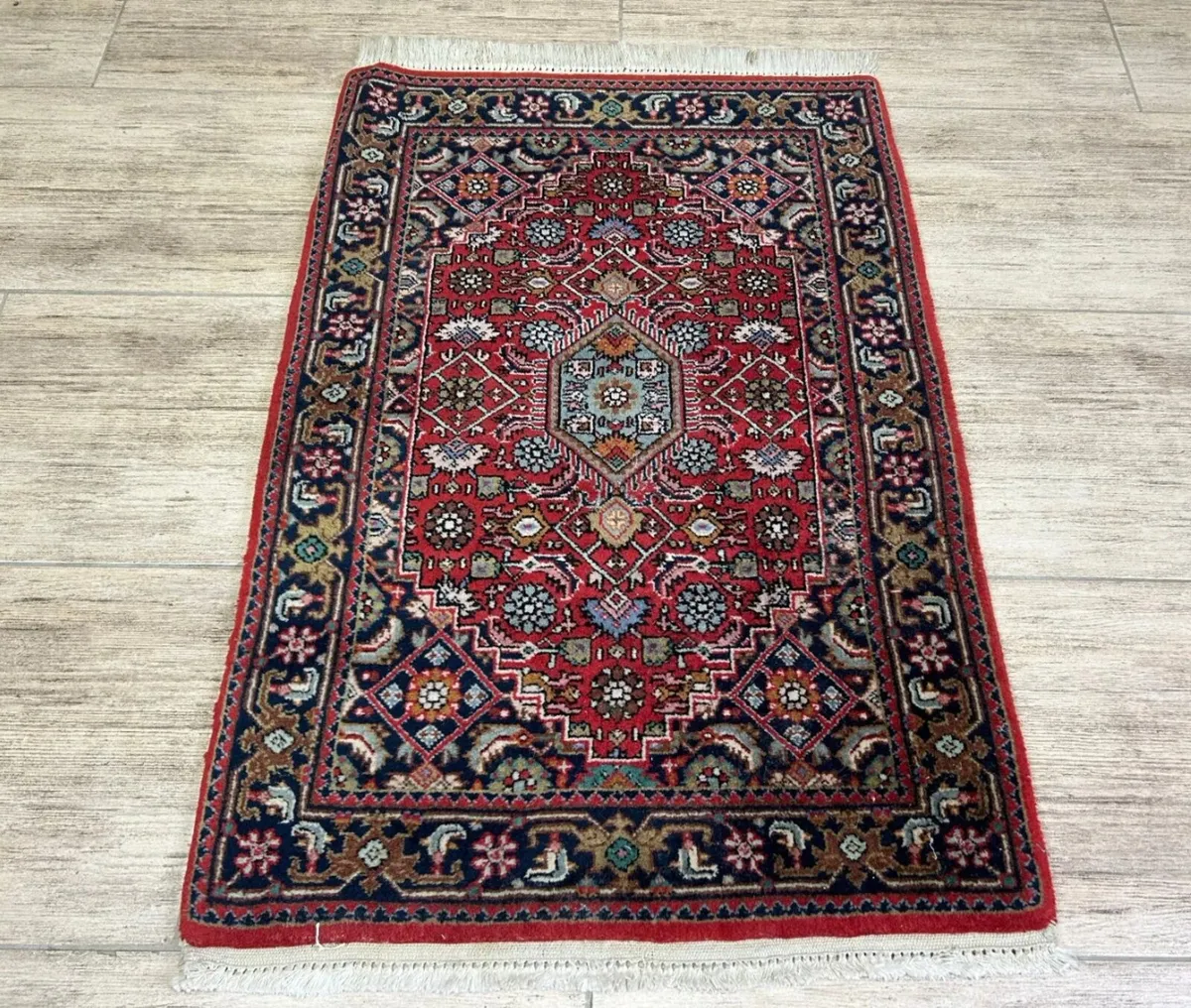 Original hand knotted P.ersian rug with label - Image 2