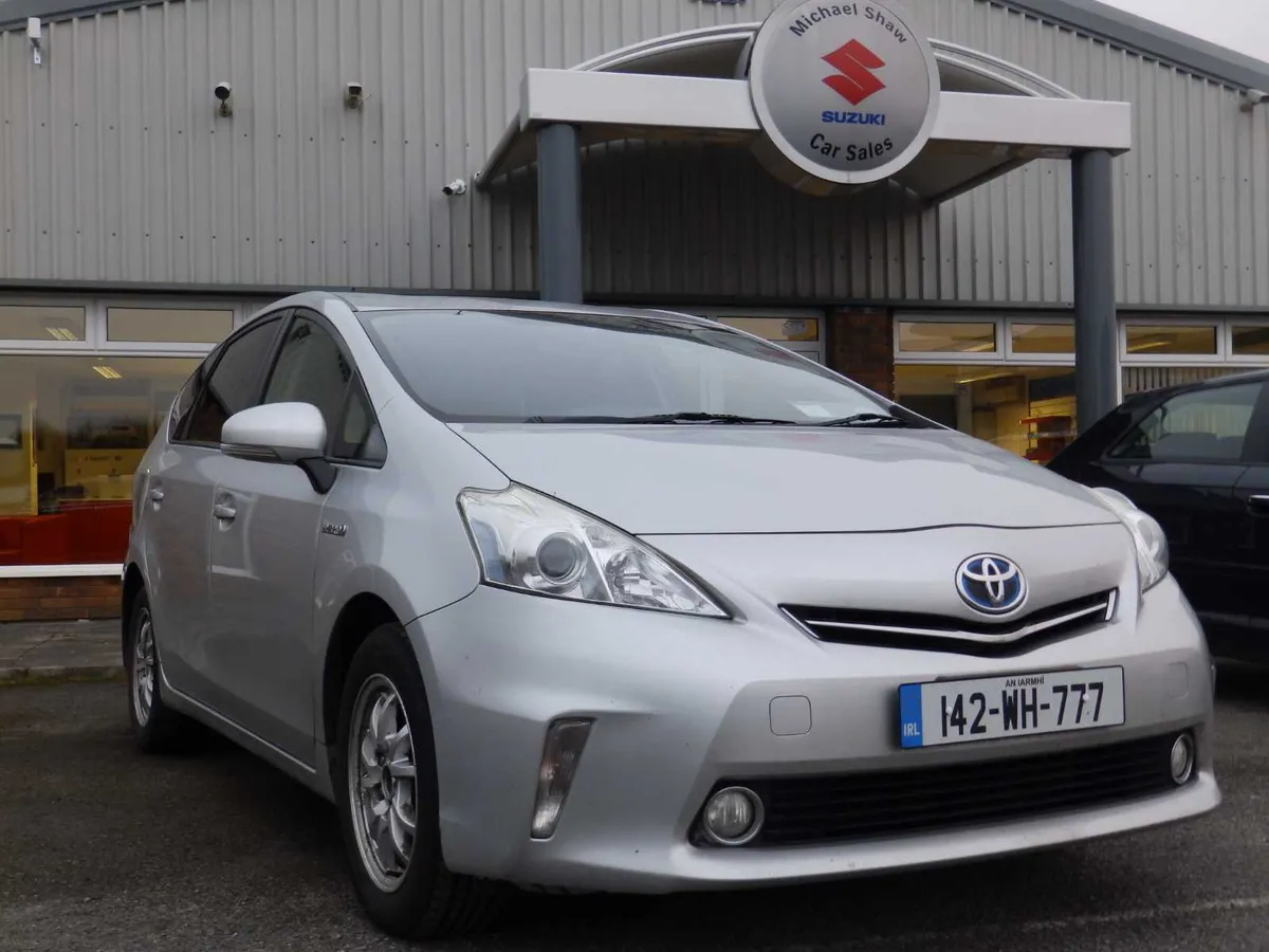 142 Toyota Prius 1.8 large 5 seater Alpha - Image 1