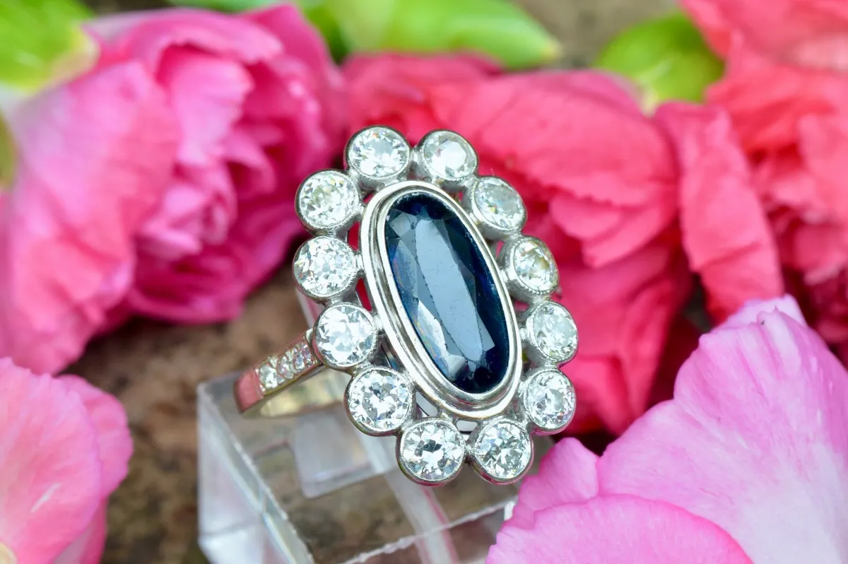 Antique 1920s Sapphire & Diamond Cluster Ring - Image 3