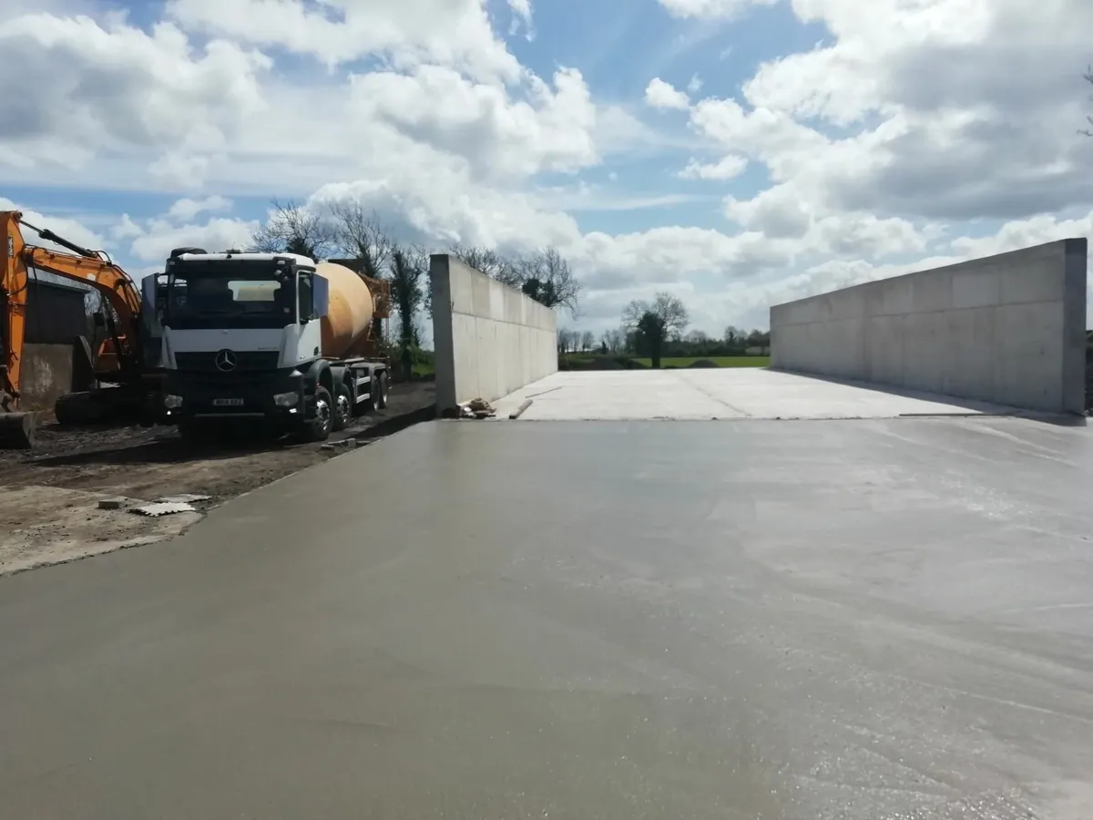 Shuttering/concrete crew - Image 4