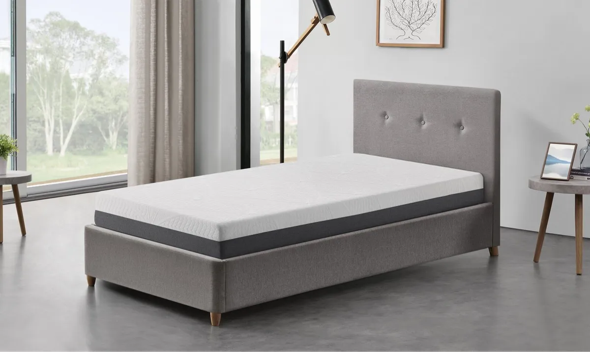 Main picture foam mattress with zipper €135 - Image 4