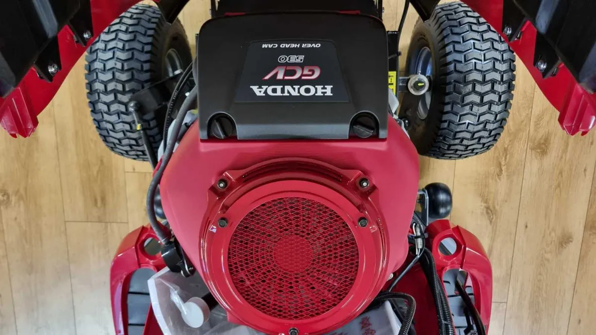 Honda Ride on Lawnmower SALE! - Image 3