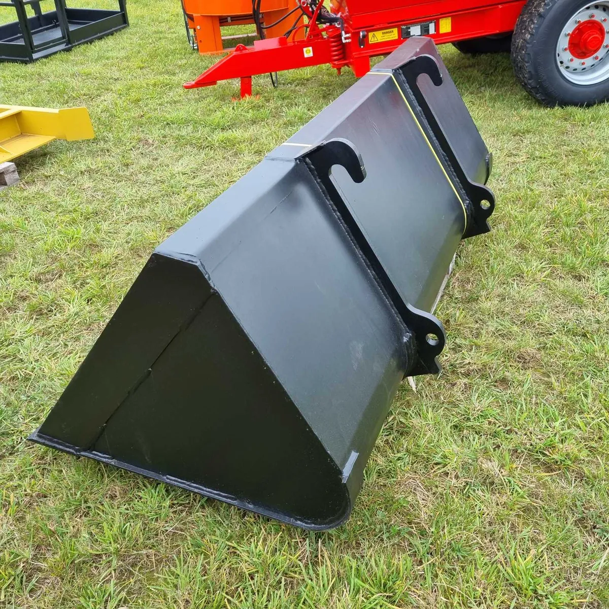 Telehandler/loader buckets - Image 1