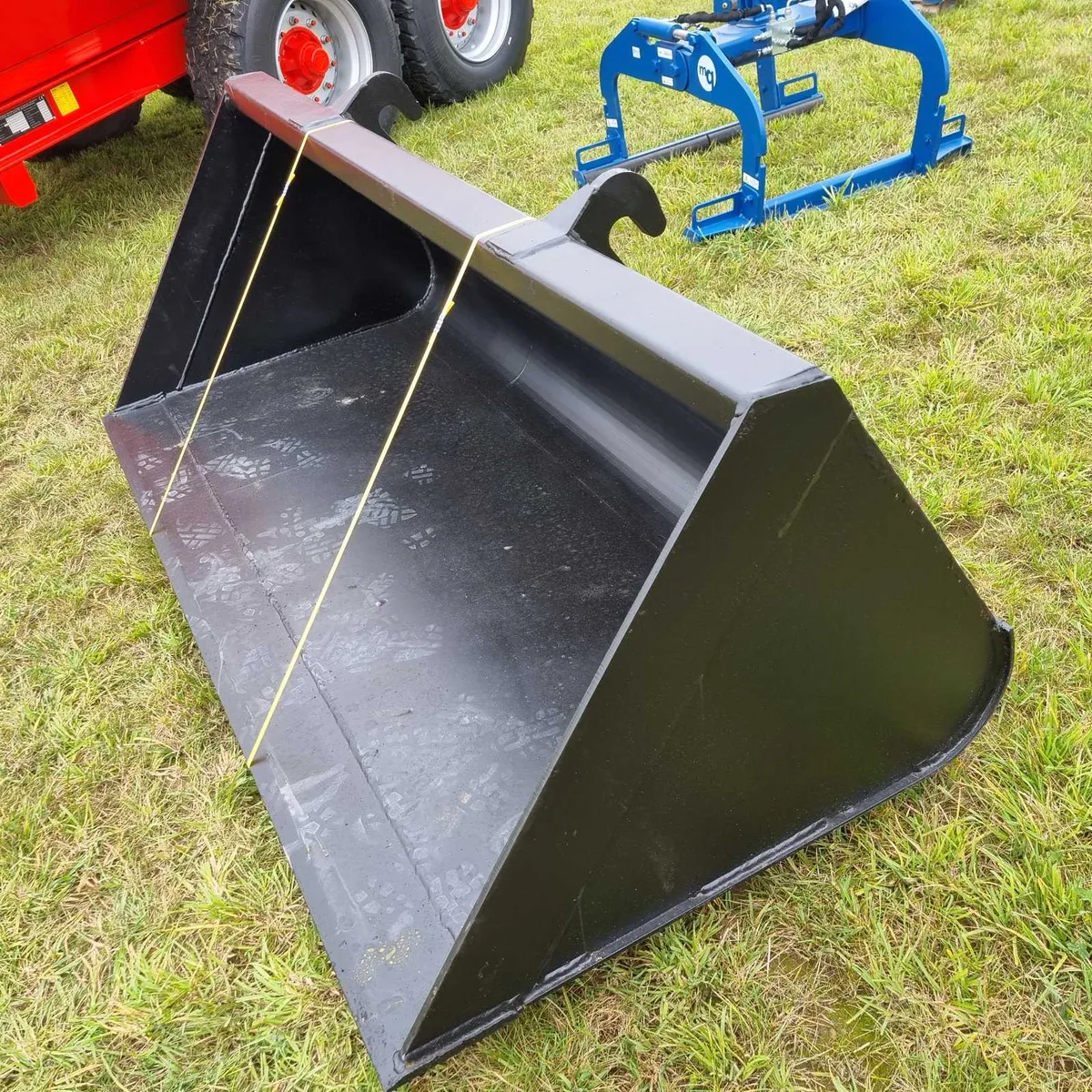 Telehandler/loader buckets  all makes - Image 3