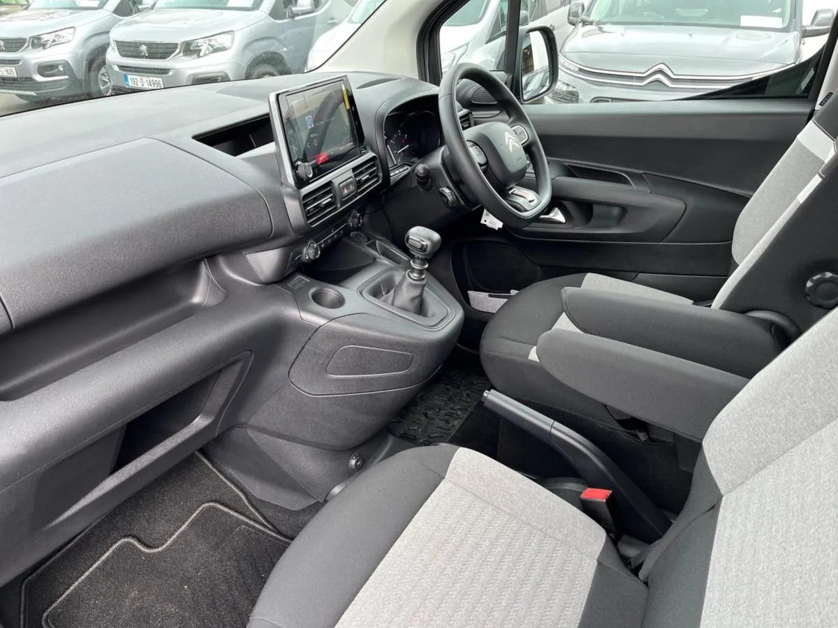 Citroen Berlingo Multispace Wheelchair Accessible - Image 2