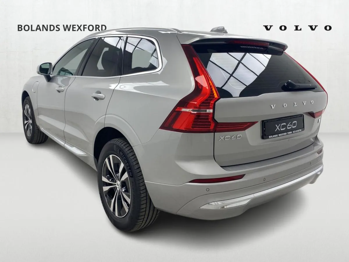 Volvo XC60 T6 Phev Recharge Bright Core - Image 3