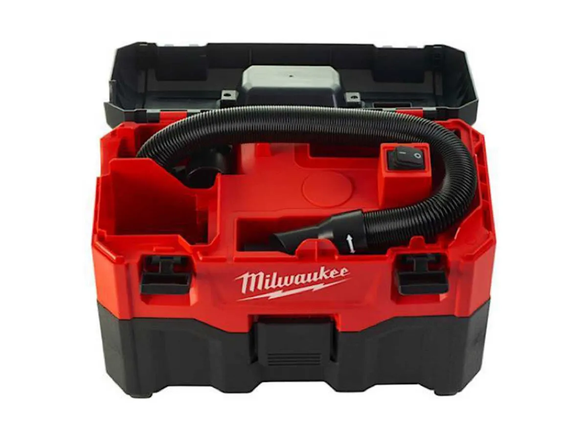 Milwaukee M18 Wet/Dry Hoover Bare Unit - Image 2