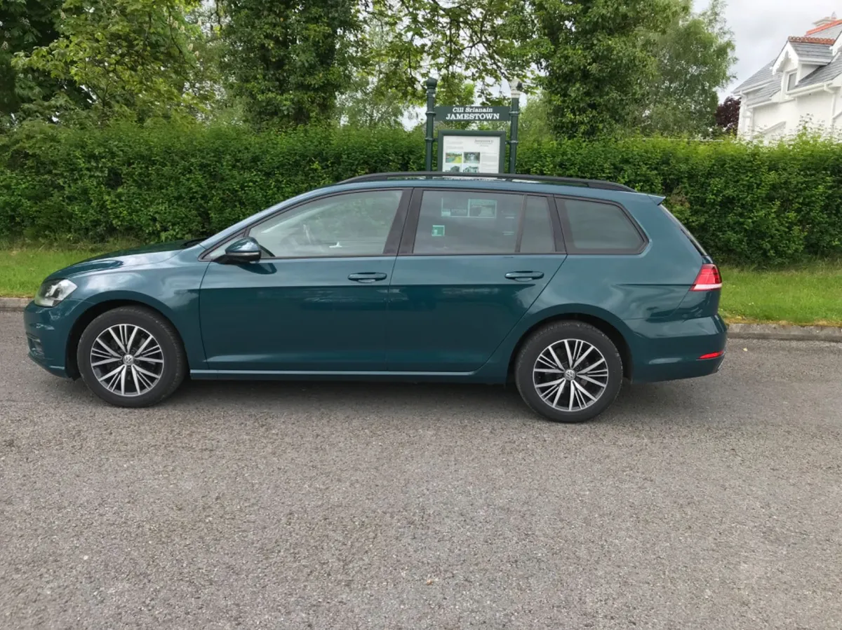 Volkswagen Golf, SE Nav 1.6 TDI - Image 2