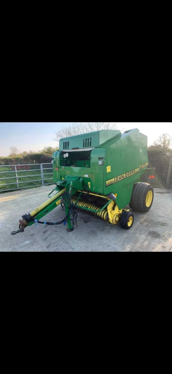 John Deere 578 and Claas Round Balers for Export