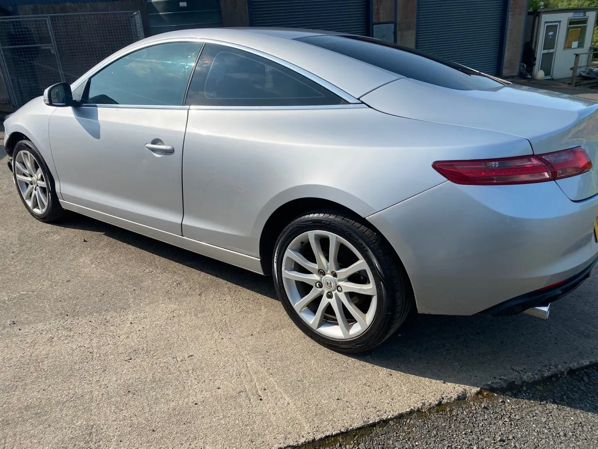 Renault Laguna Coupe for breaking - Image 2