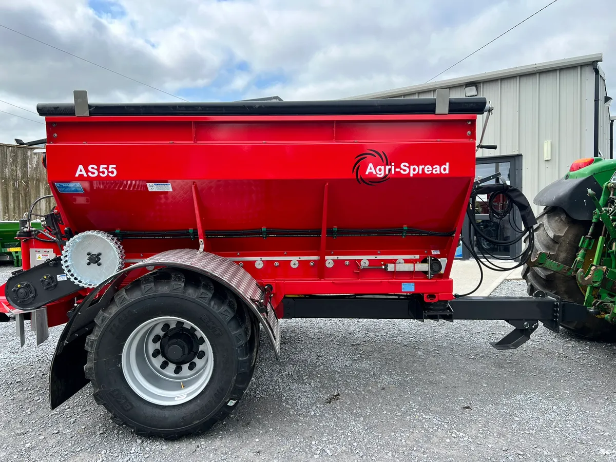 Agri Spread AS55 Lime Spreader in stock - Image 2