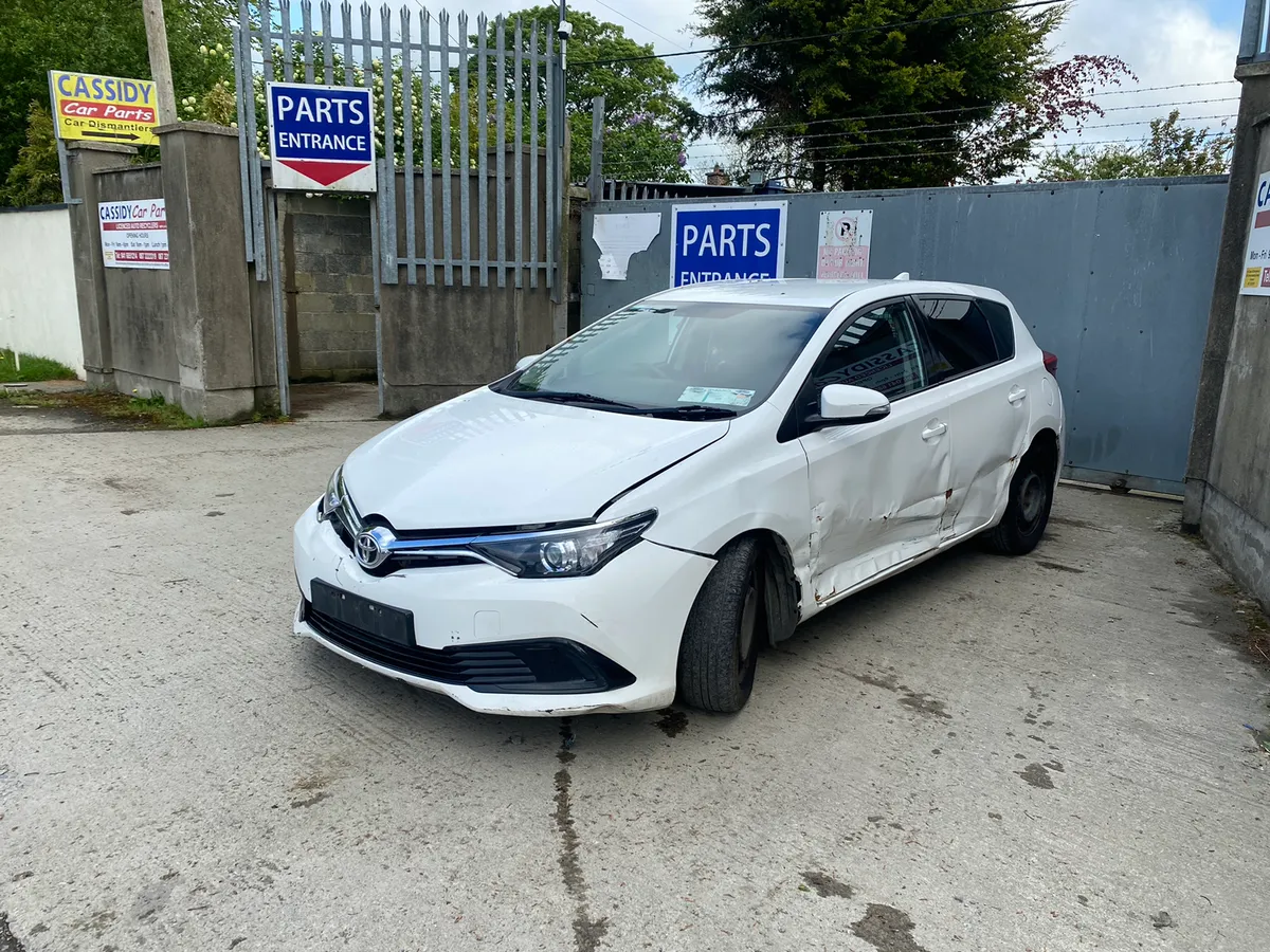 For Parts 2016 Toyota Auris 1.4 diesel - Image 3