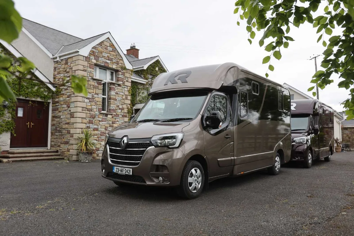 New Renault Master 165 BHP Manual Land Rover Nara - Image 1