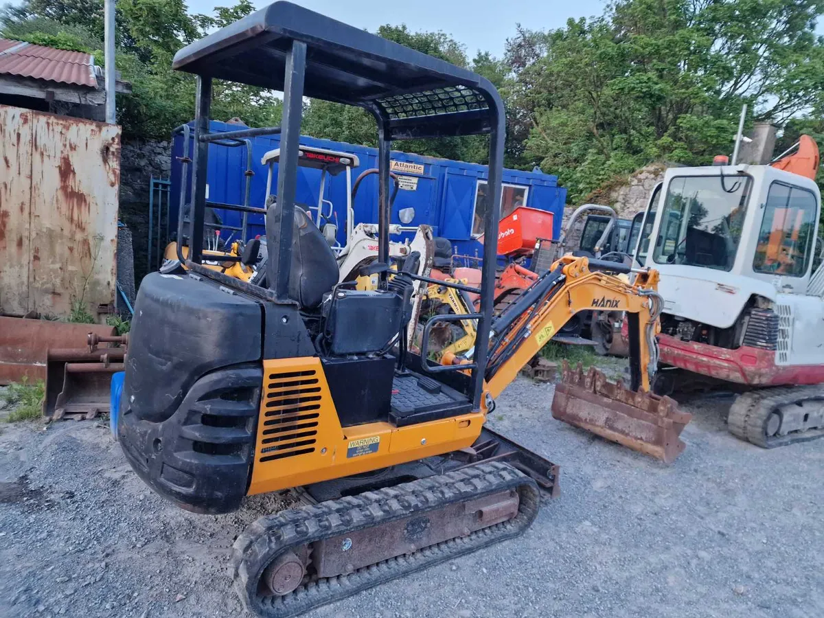 Hitachi  1.6 tonne - Image 1