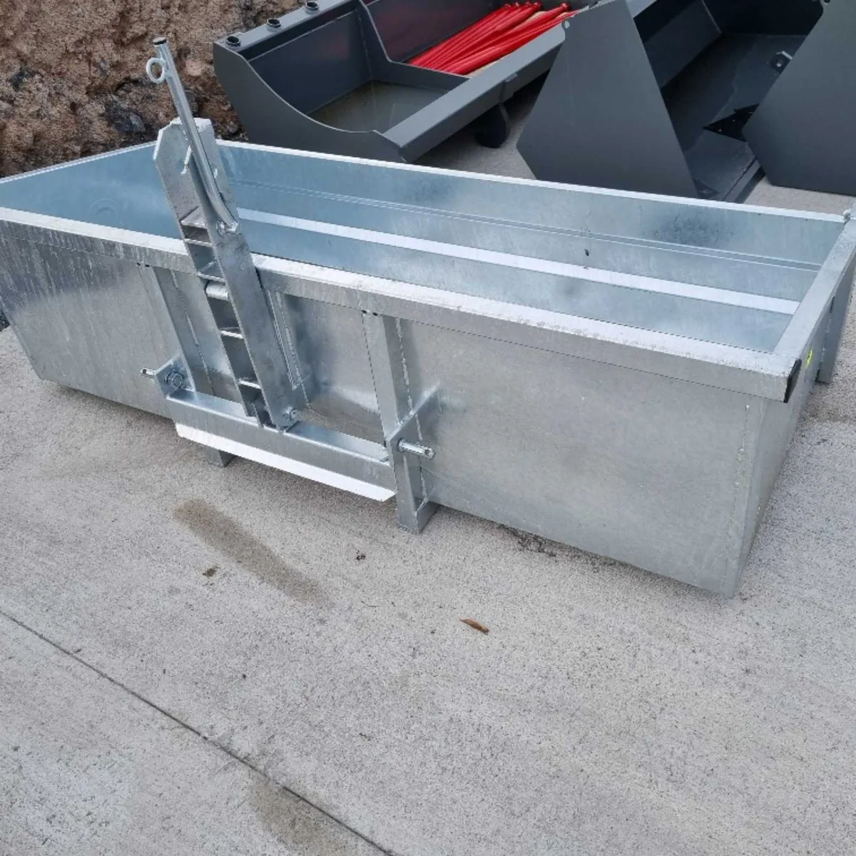 Fully galvanized transport box - Image 2