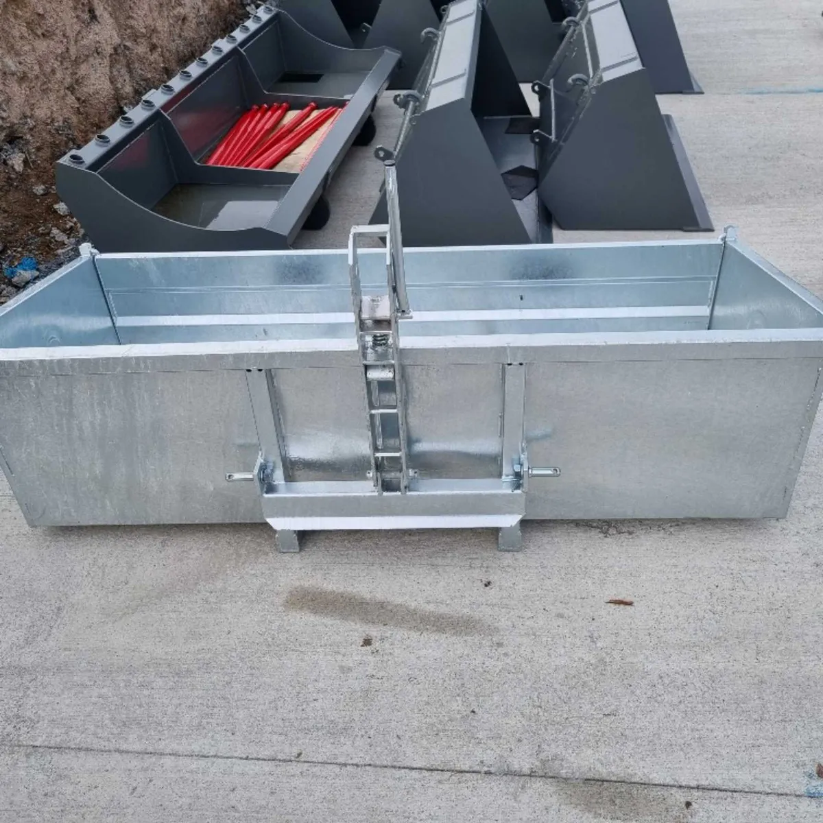 Fully galvanized transport box - Image 3